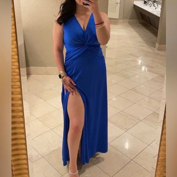 V Neck Sleeveless Long Formal Dress - Picture 3 of 4